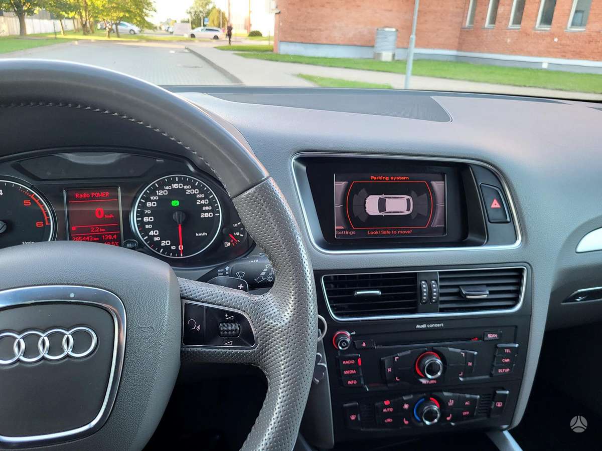 Audi Q5 2010 — photo 25