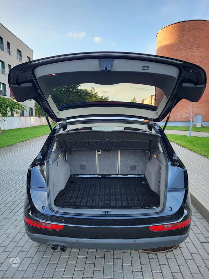 Audi Q5 2010 — photo 28