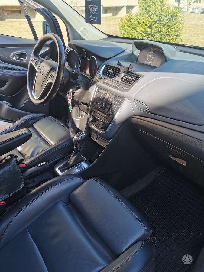 Opel Mokka 2013 — photo 11