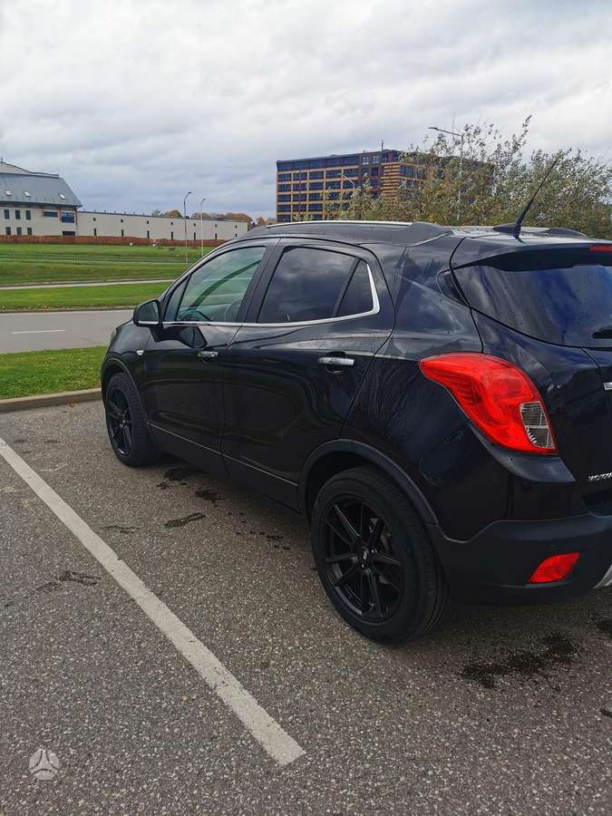 Opel Mokka 2013 — rear view
