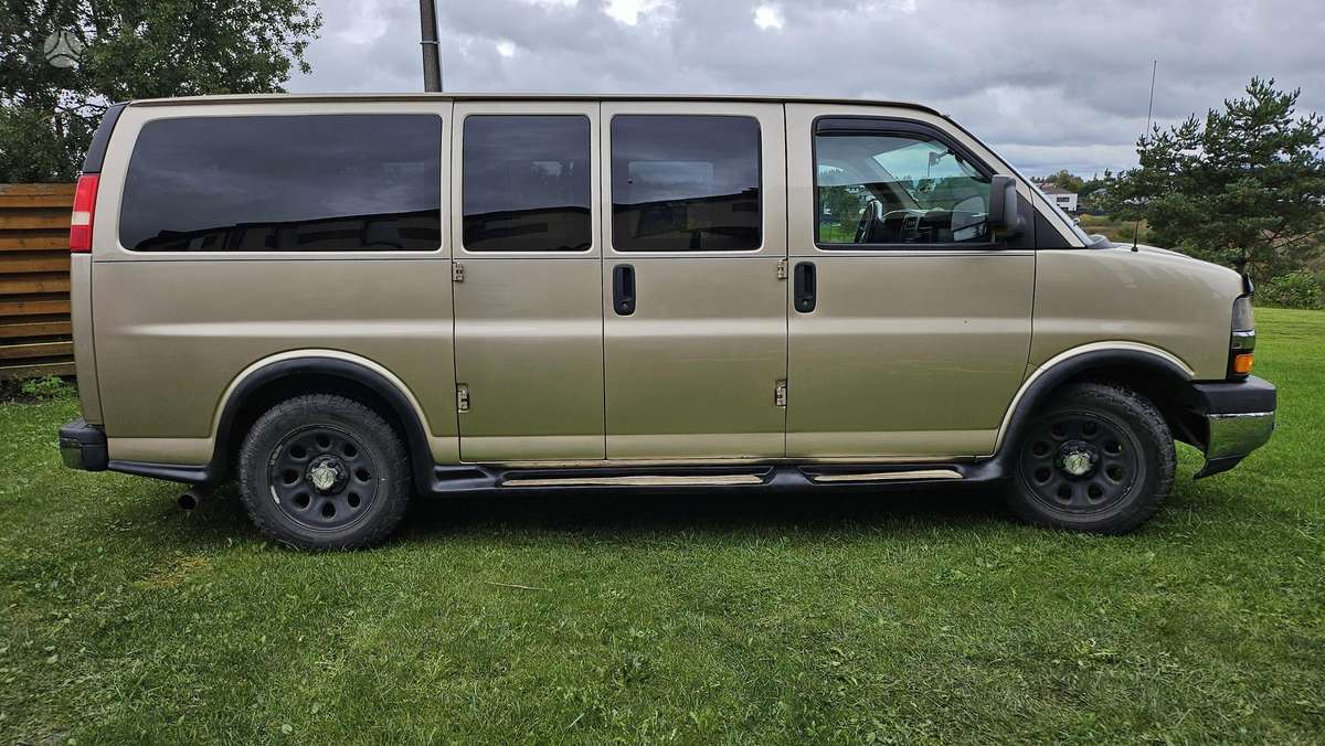 Chevrolet Express 2011 — photo 5
