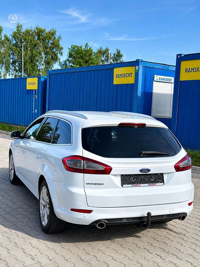Ford Mondeo 2013 — engine 2200 cm³, 200 HP (147kW)