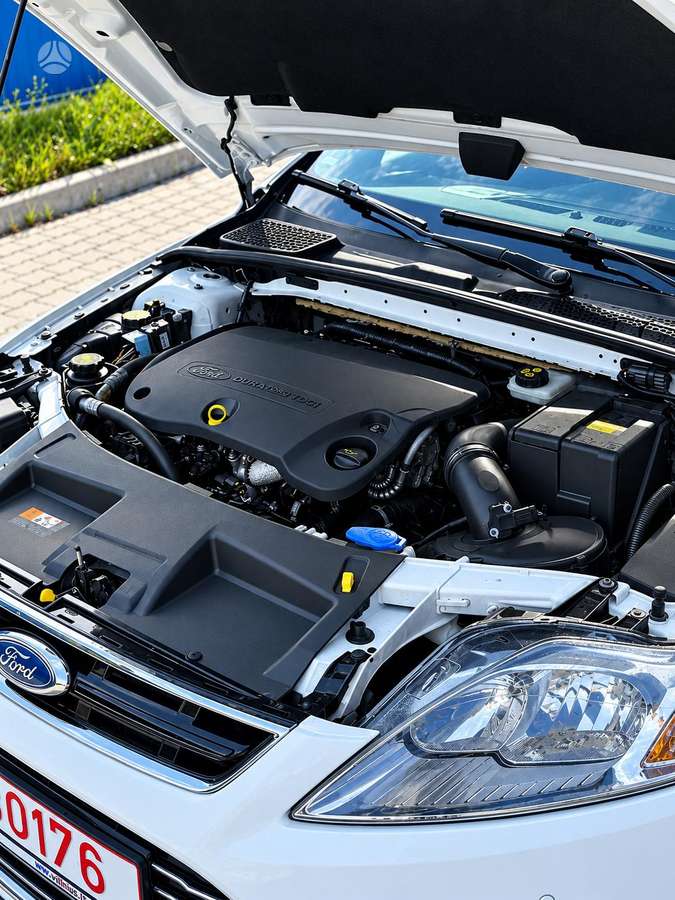 Ford Mondeo 2013 — photo 6