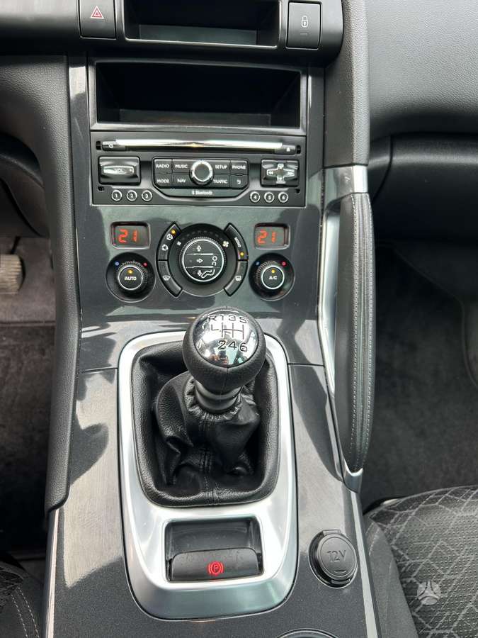 Peugeot 3008 2015 — photo 18