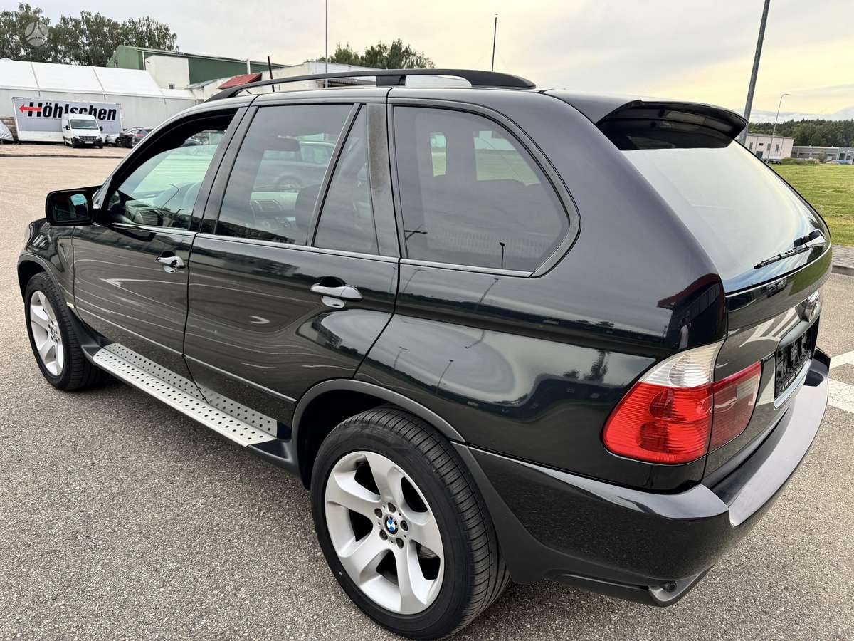 BMW X5 2005 — interior