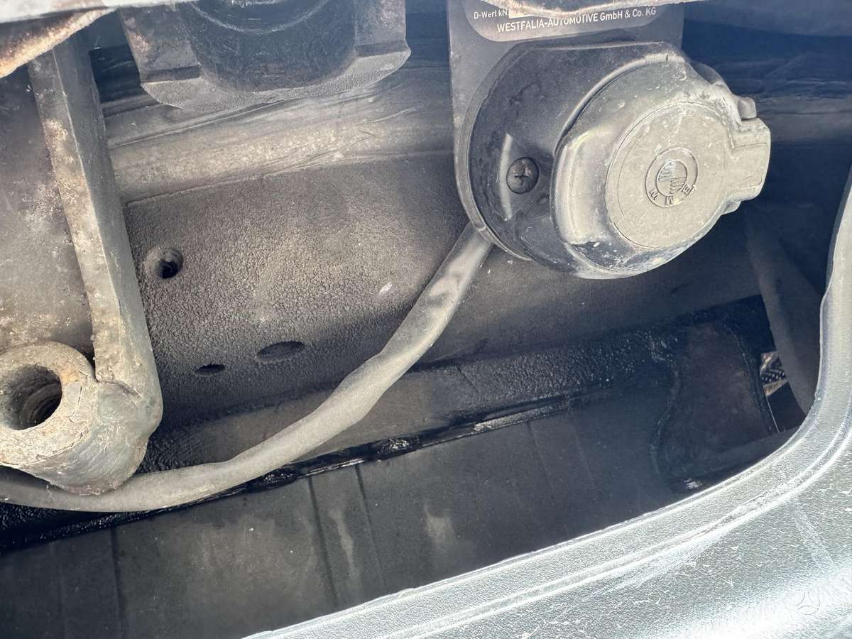 BMW X5 2005 — photo 30