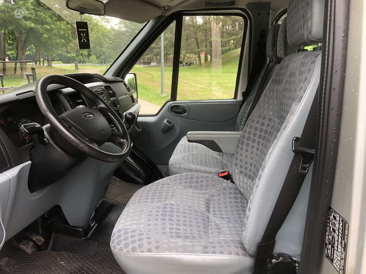 Ford Transit 2011 — photo 11