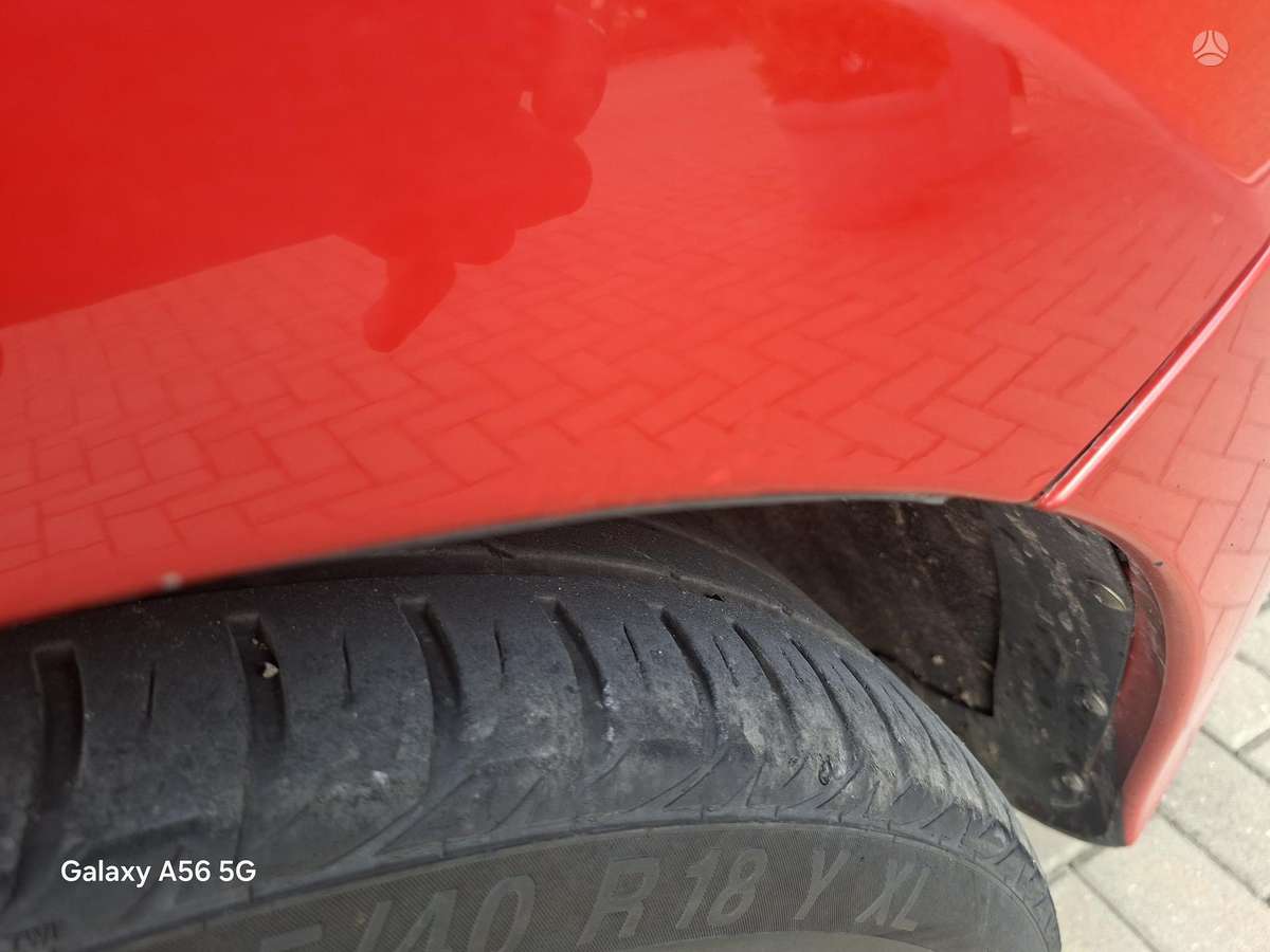 Volvo V60 2012 — photo 18