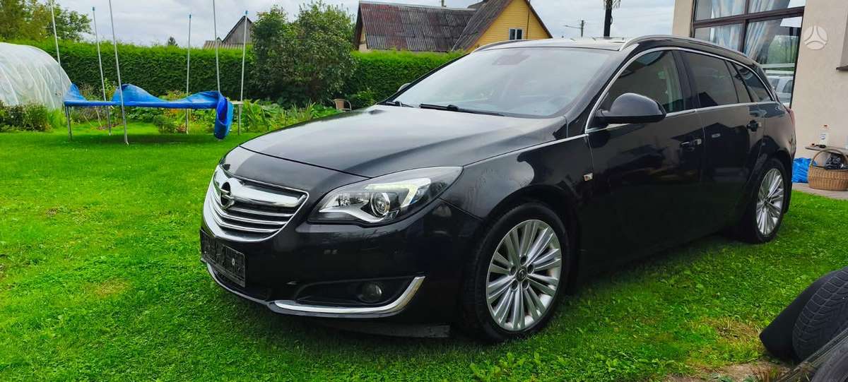 Opel Insignia 2015 — interior