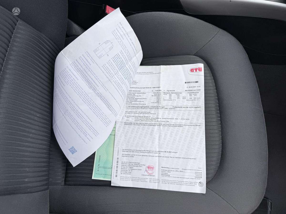 Audi A4 2010 — photo 23