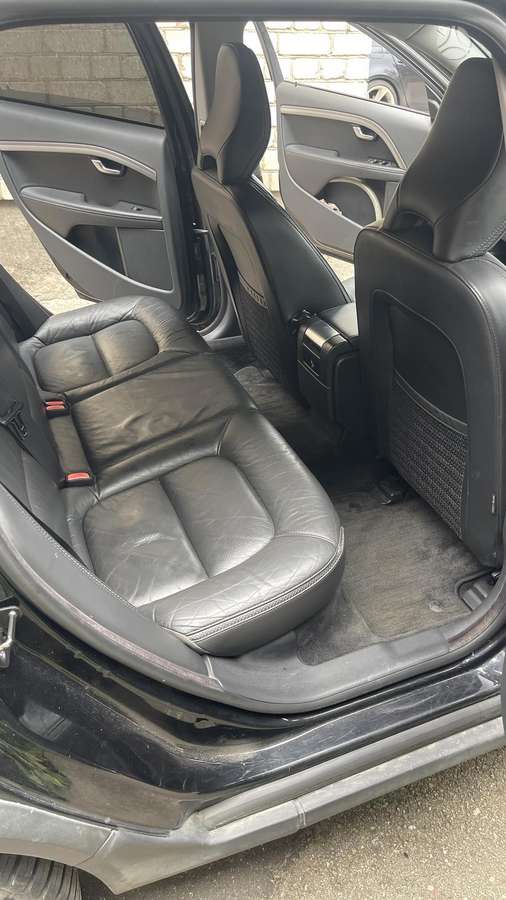 Volvo XC70 2012 — photo 13