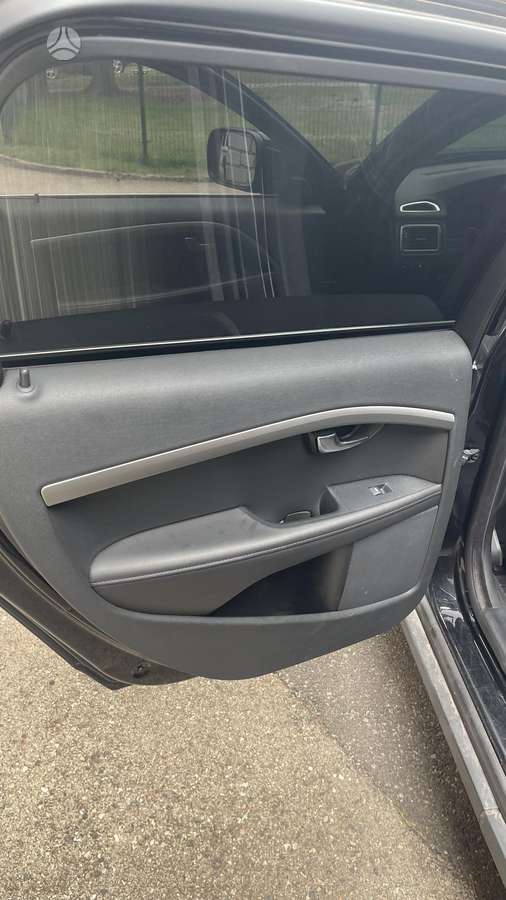 Volvo XC70 2012 — photo 15