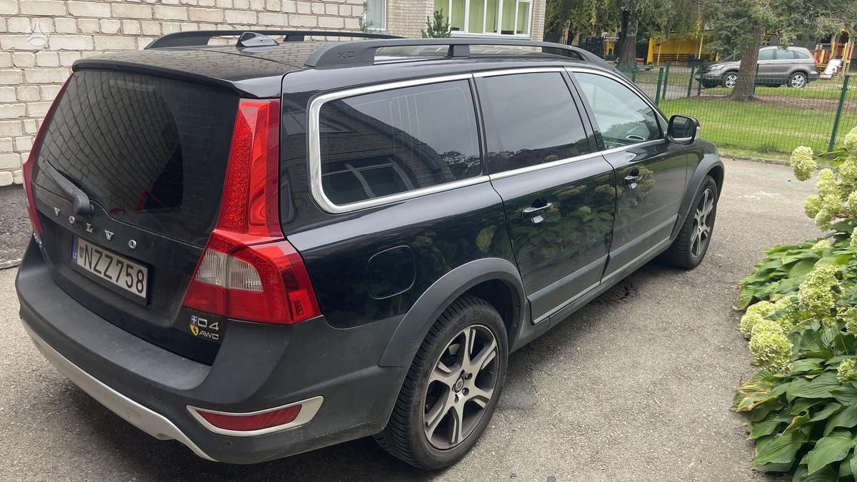 Volvo XC70 2012 — photo 6
