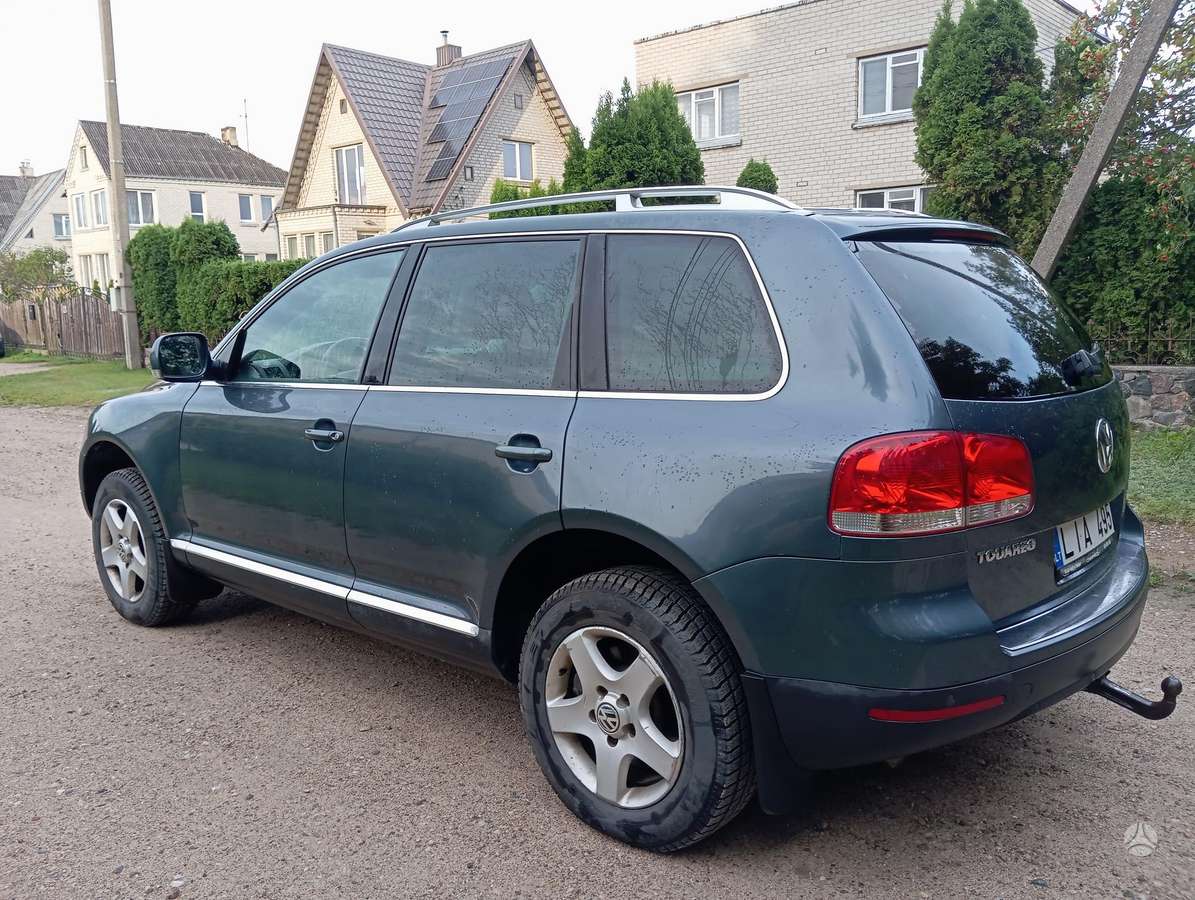 Volkswagen Touareg 2006 — engine 3000 cm³, 224 HP (165kW)