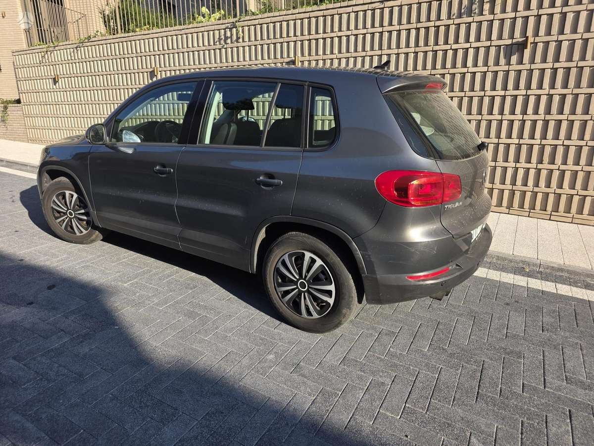 Volkswagen Tiguan 2014 — interior