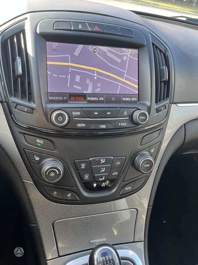 Opel Insignia 2014 — photo 11