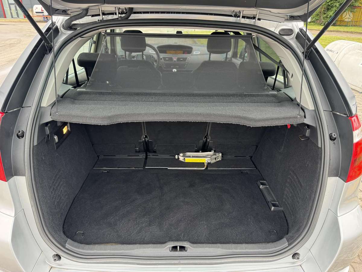 Citroen C4 2008 — photo 11