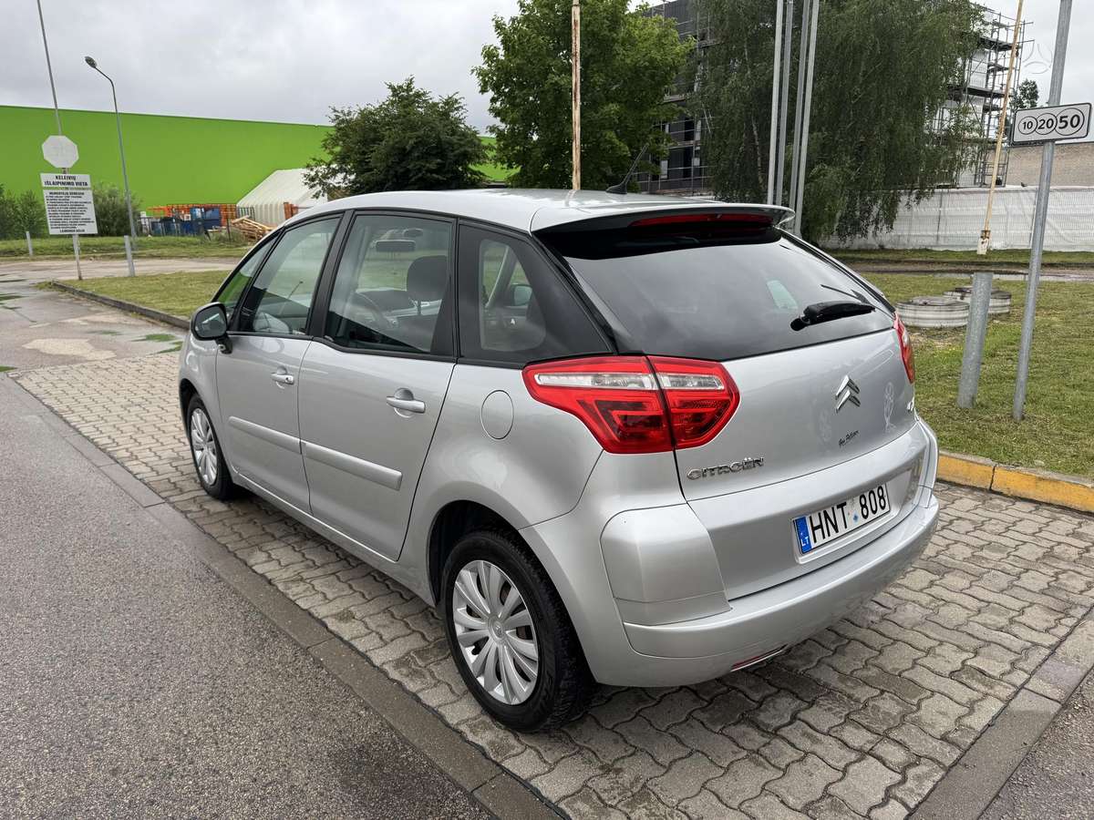 Citroen C4 2008 — engine 1560 cm³, 109 HP (80kW)