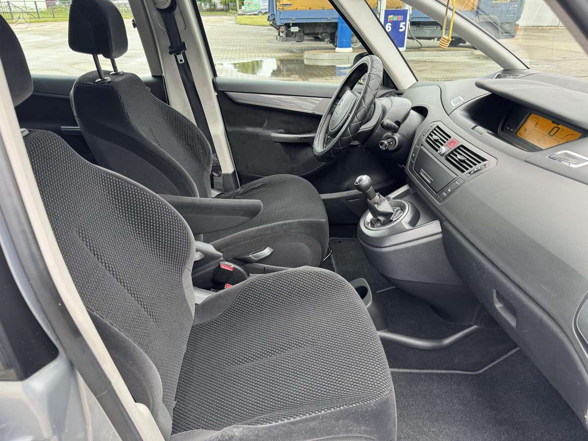 Citroen C4 2008 — photo 8