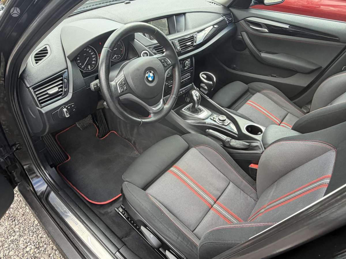 BMW X1 2012 — фото 10