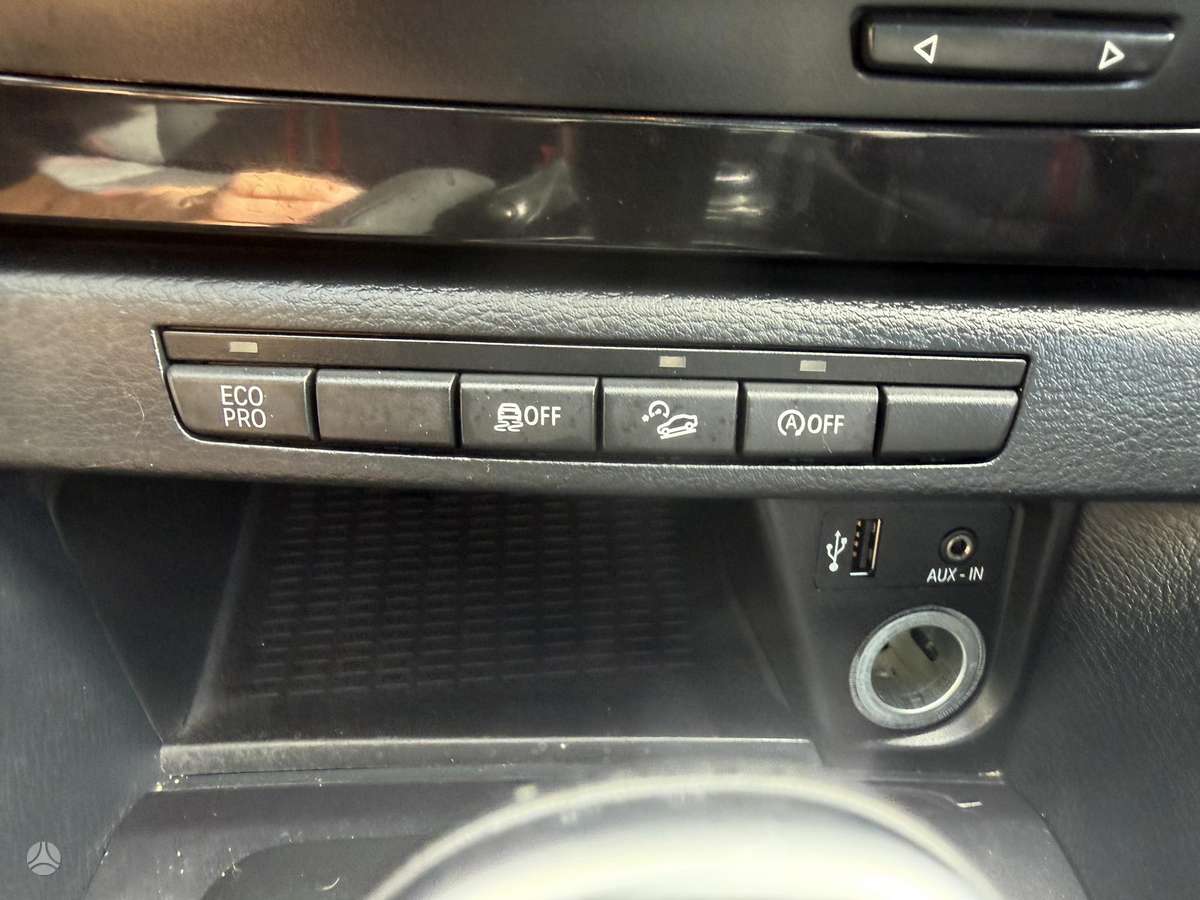 BMW X1 2012 — фото 18