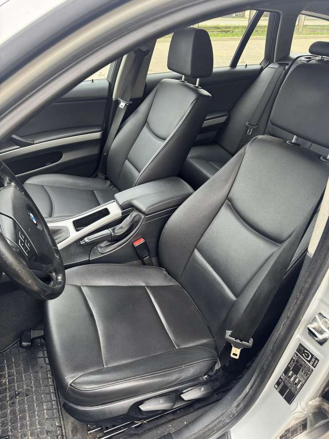 BMW 320 2006 — photo 10