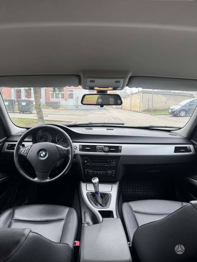 BMW 320 2006 — photo 8