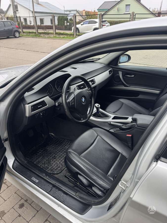 BMW 320 2006 — photo 9