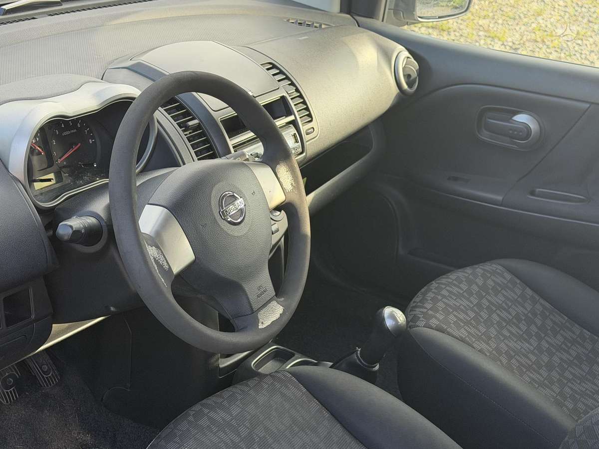 Nissan Note 2009 — фото 10