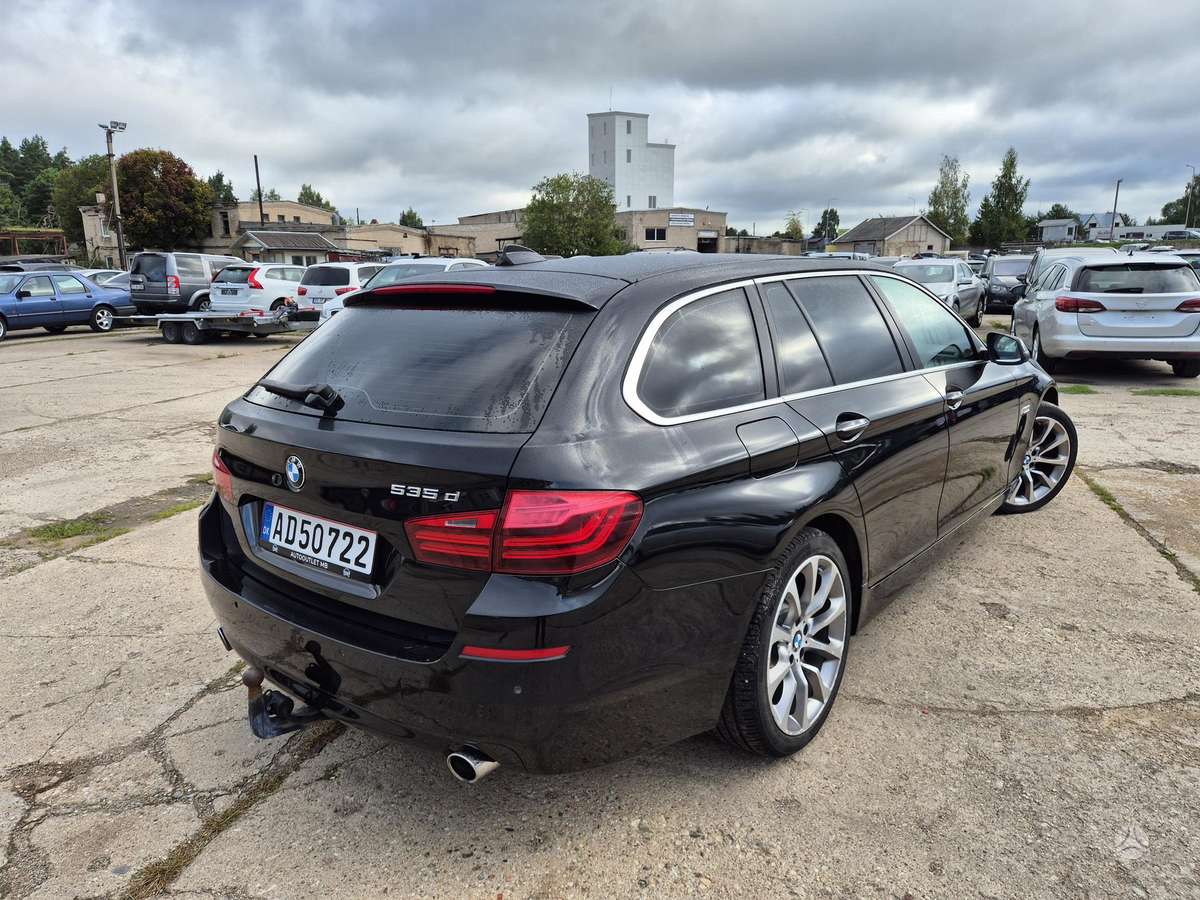 BMW 535 2014 — engine 2993 cm³, 313 HP (230kW)