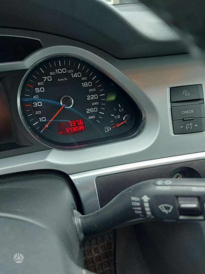 Audi A6 2009 — photo 5