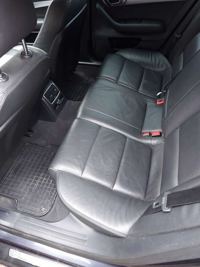 Audi A6 2009 — photo 8
