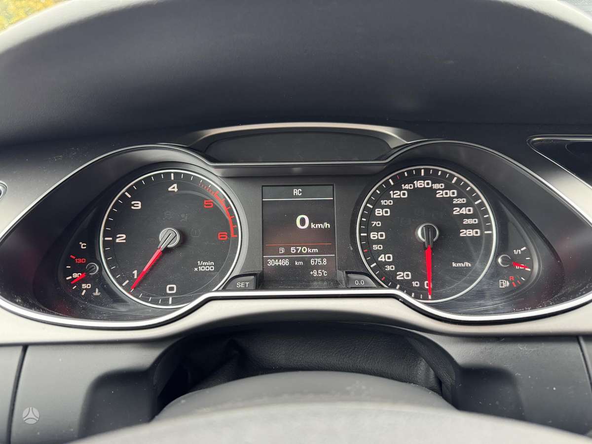 Audi A4 2014 — photo 11