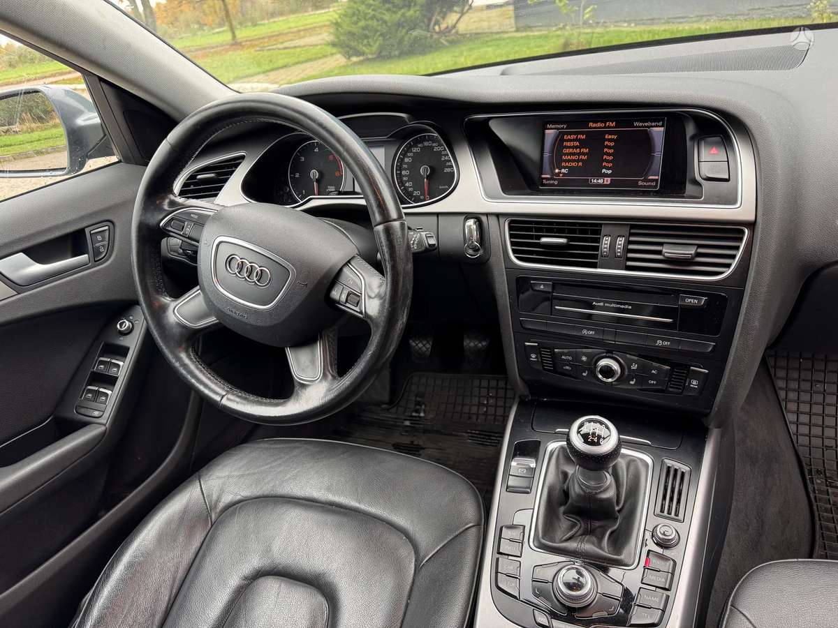 Audi A4 2014 — photo 9