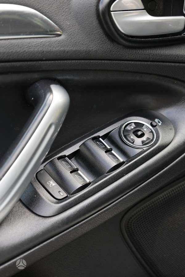 Ford S-MAX 2010 — фото 12