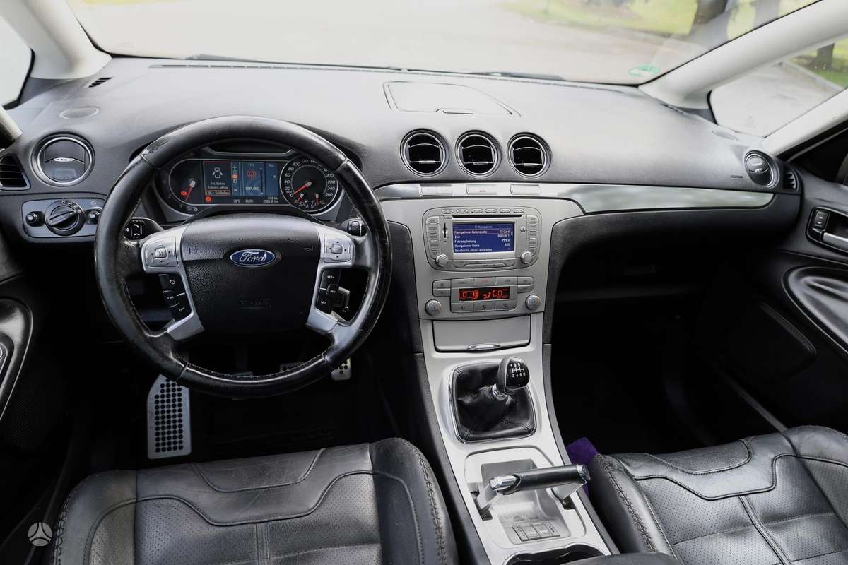 Ford S-MAX 2010 — фото 15