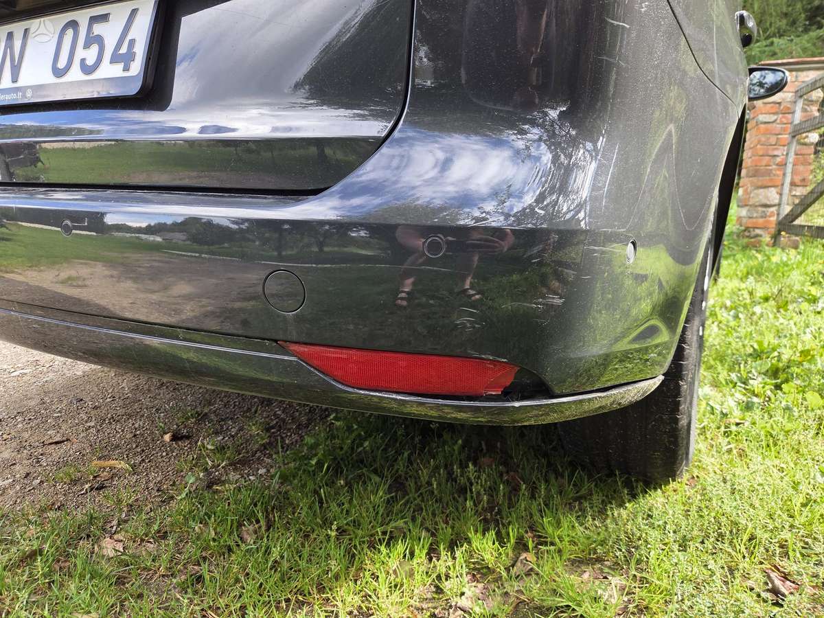 Volkswagen Touran 2015 — photo 13
