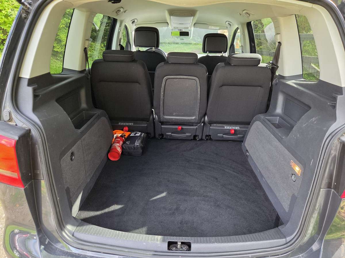 Volkswagen Touran 2015 — photo 9