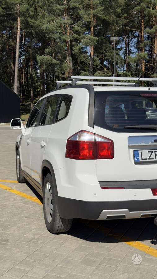 Chevrolet Orlando 2011 — photo 11