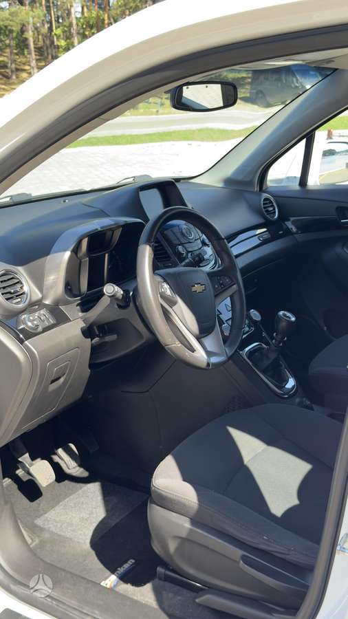 Chevrolet Orlando 2011 — photo 15