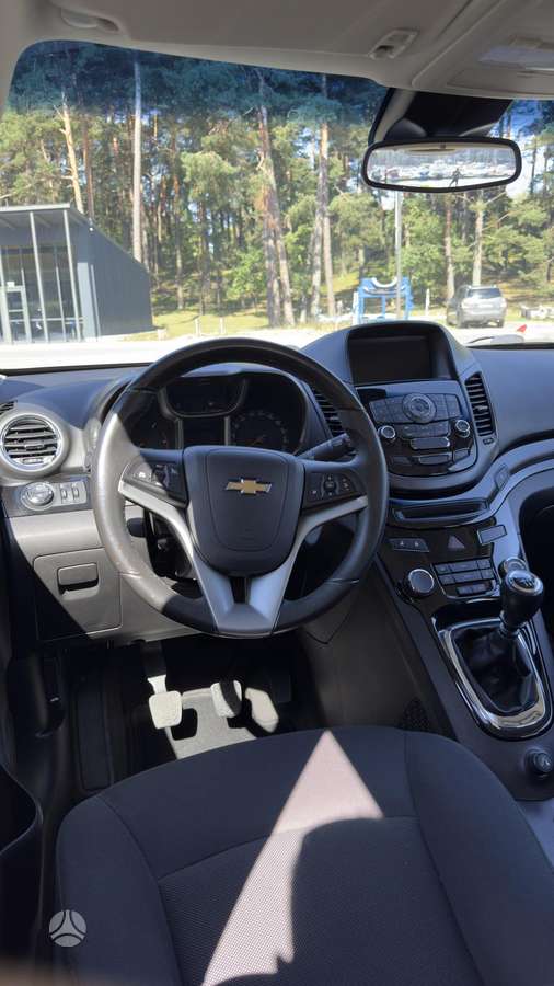 Chevrolet Orlando 2011 — photo 16