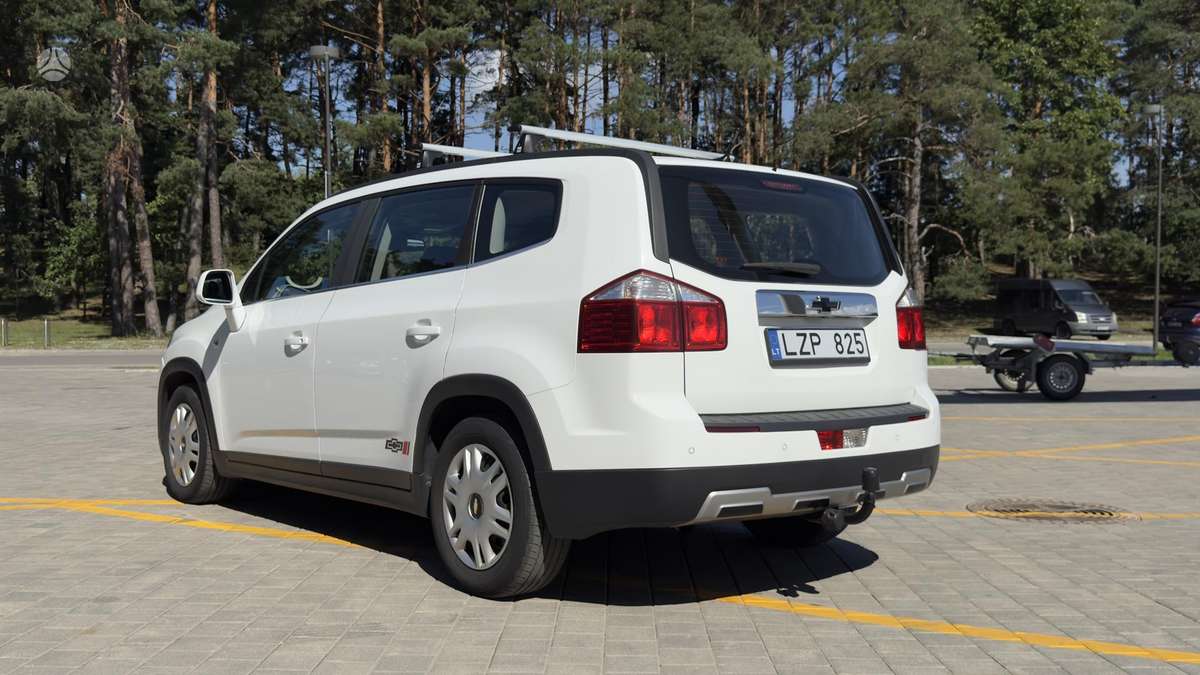 Chevrolet Orlando 2011 — photo 8