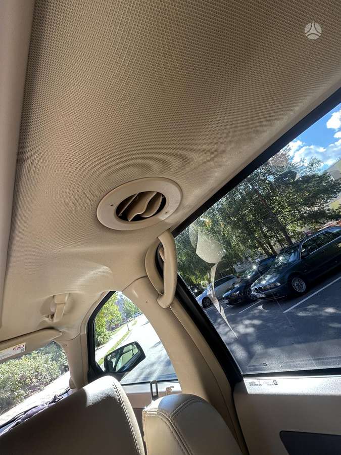 Cadillac SRX 2007 — photo 11