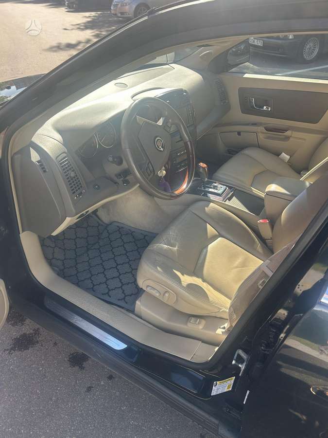 Cadillac SRX 2007 — photo 16