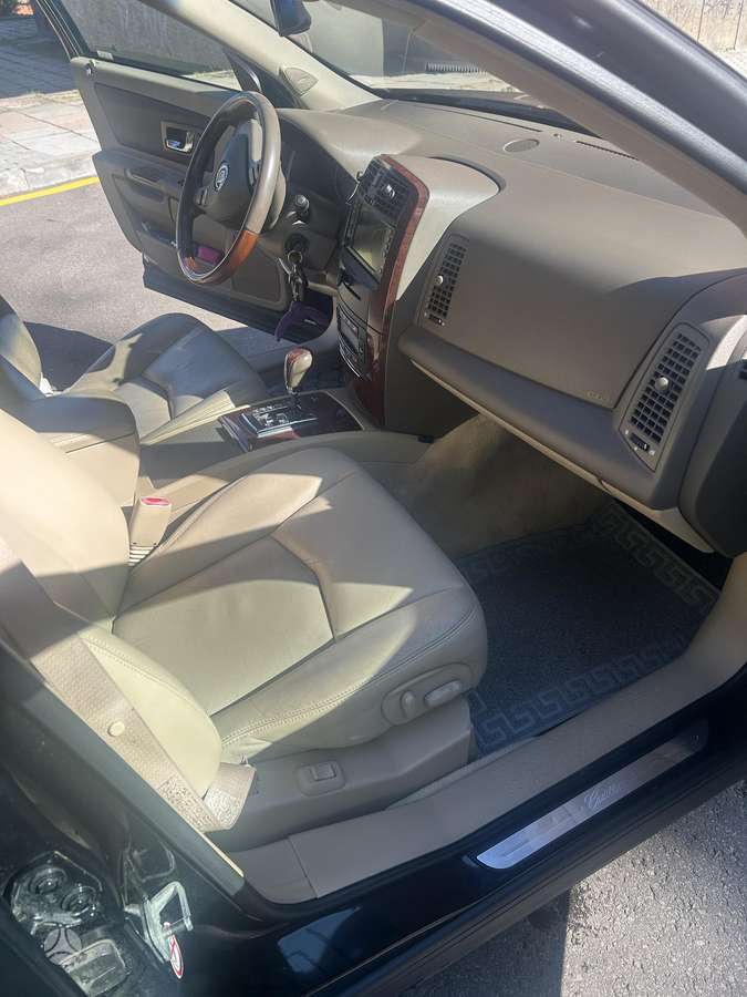 Cadillac SRX 2007 — photo 17