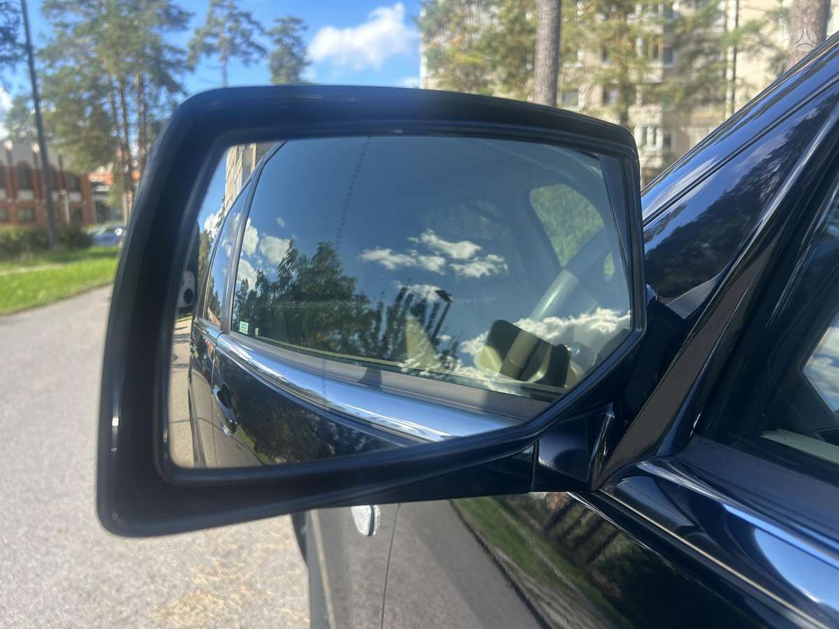 Cadillac SRX 2007 — photo 28
