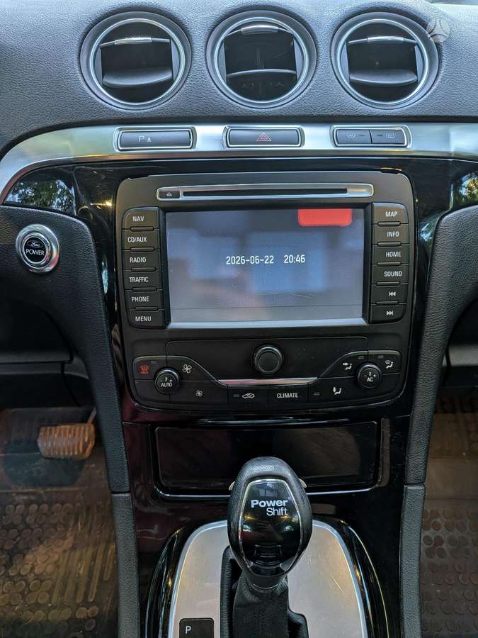 Ford S-MAX 2011 — photo 19