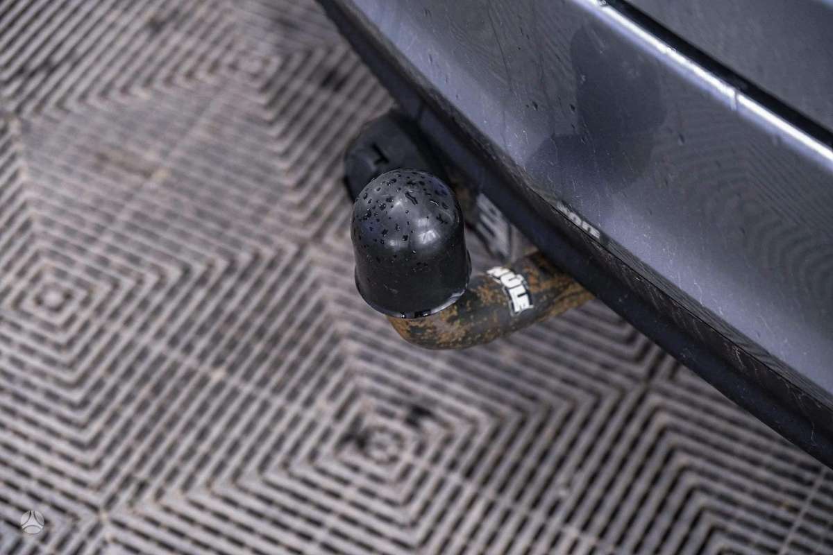 Opel Insignia 2010 — photo 13
