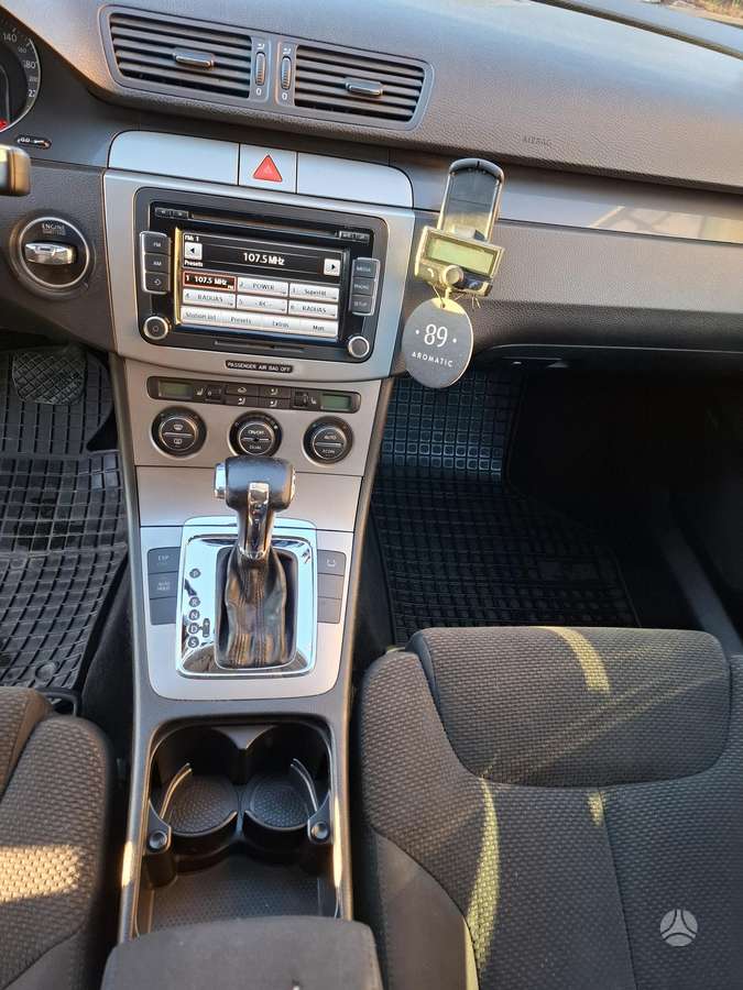 Volkswagen Passat 2006 — photo 8