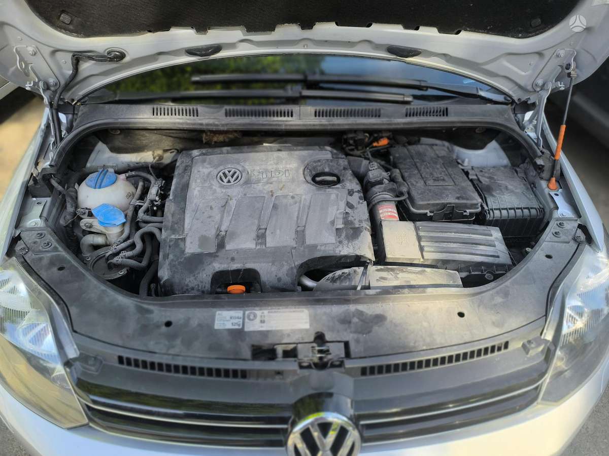 Volkswagen Golf 2011 — photo 8